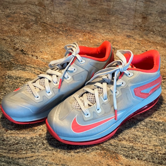 Nike Other - ⬇️PRICE DROP⬇️🤩Size 6Y Nike Lebrons orange and gray